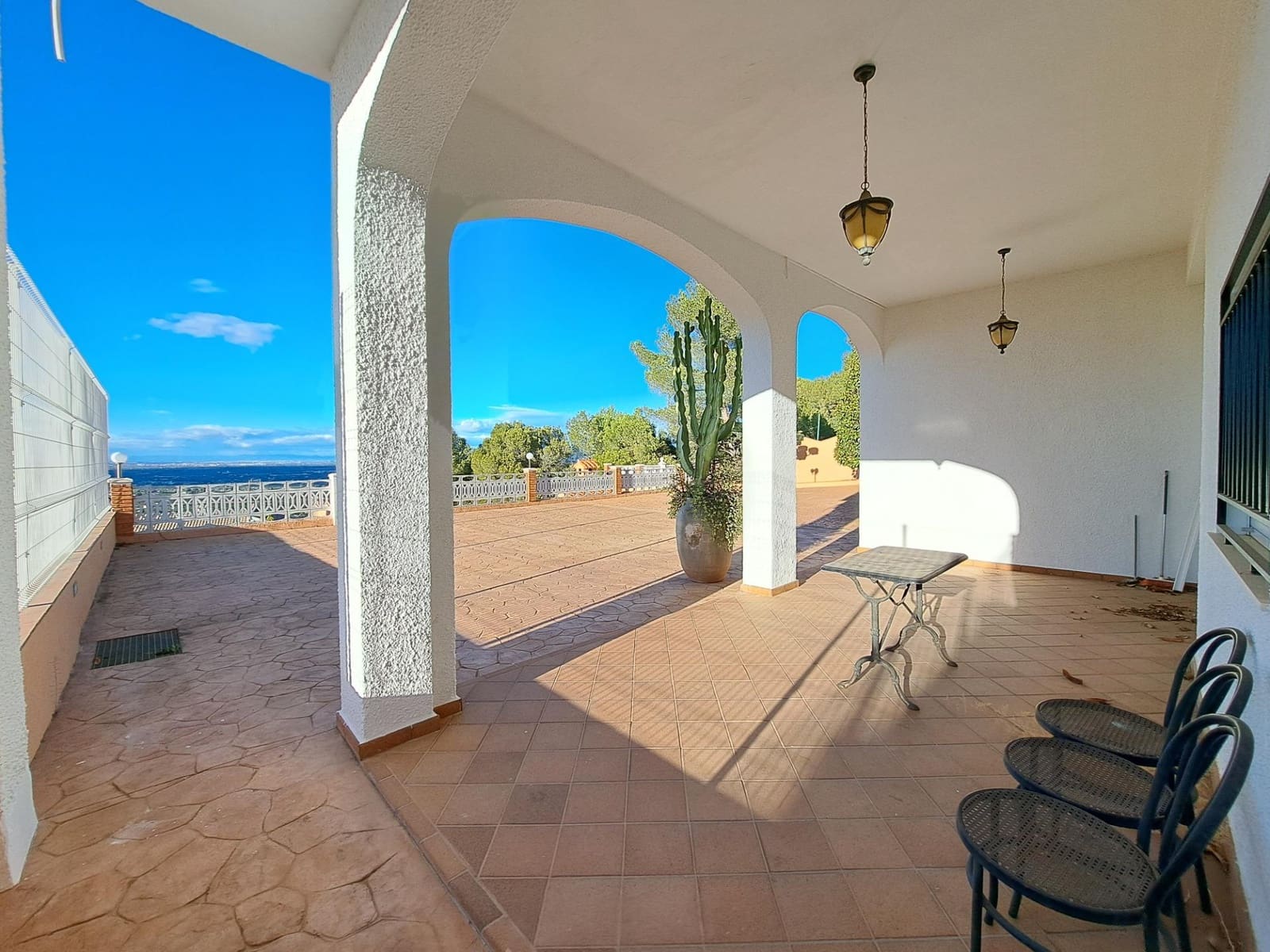 6 soveværelse Villa til salg i Alzira med swimmingpool garage - € 650.000 (Ref: 9163675)