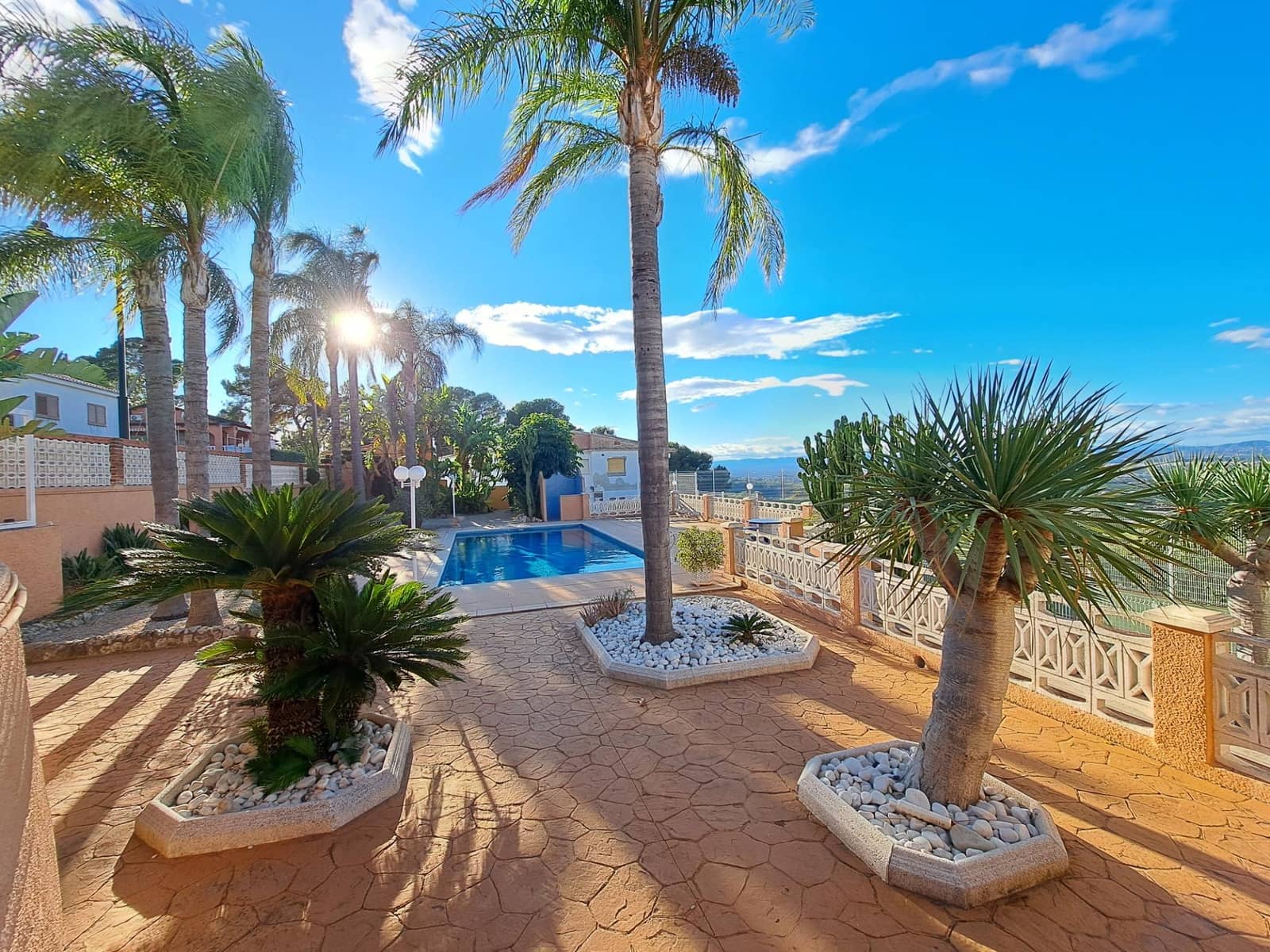 6 soveværelse Villa til salg i Alzira med swimmingpool garage - € 650.000 (Ref: 9163675)