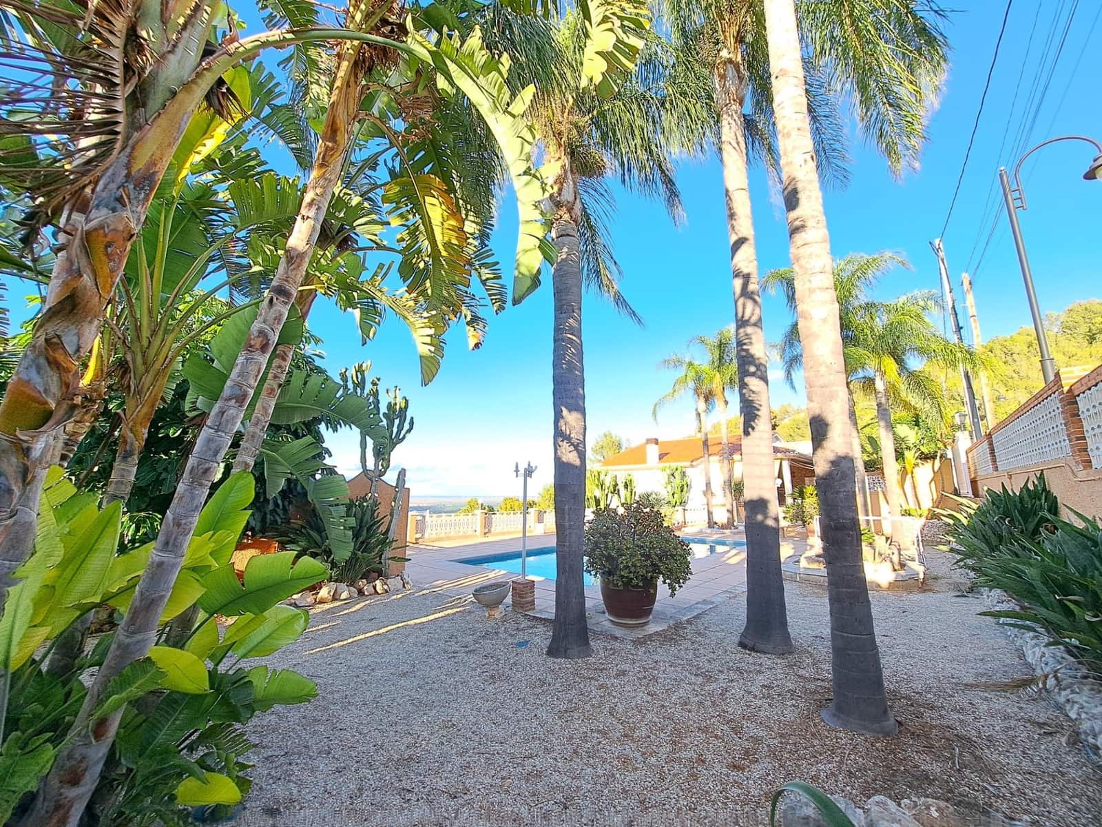 6 soveværelse Villa til salg i Alzira med swimmingpool garage - € 650.000 (Ref: 9163675)