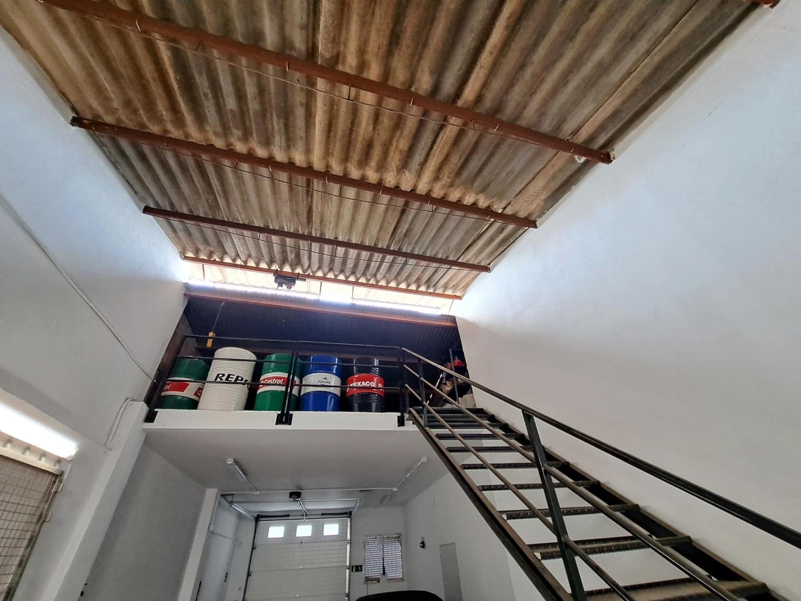 Erhverv til salg i Carcaixent - € 150.000 (Ref: 9183634)