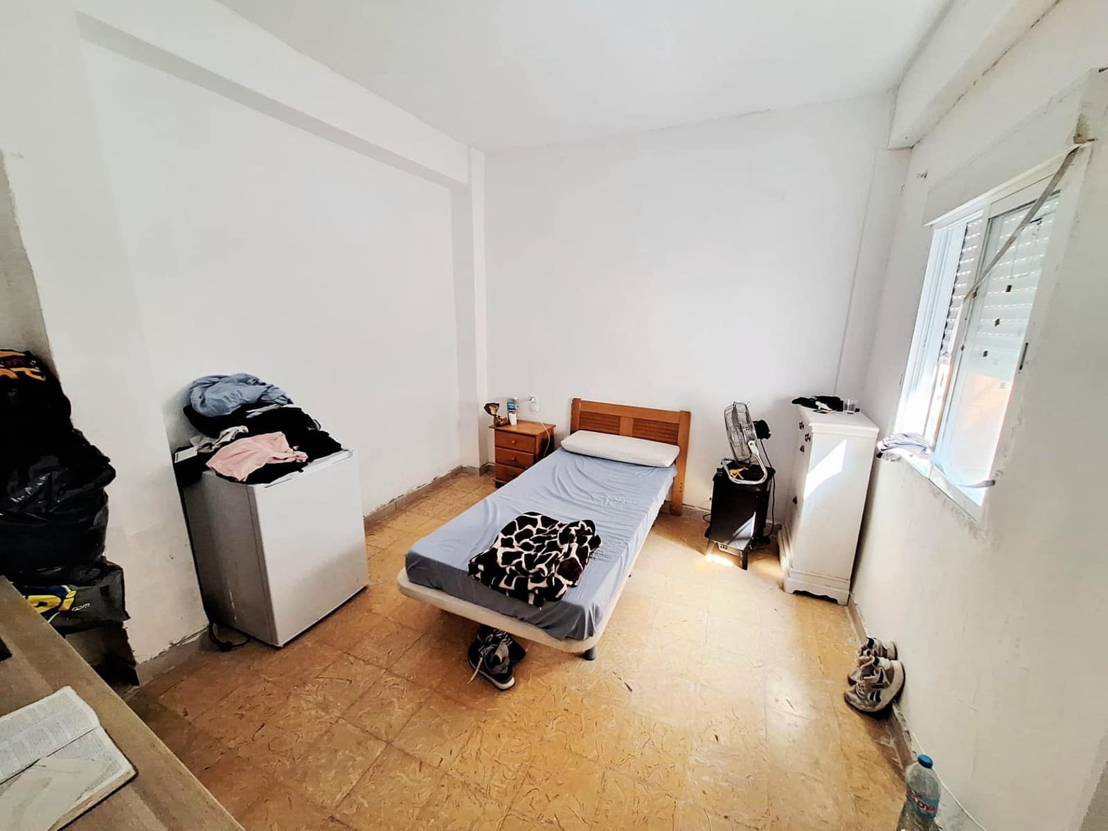 Casa de 4 habitaciones en Alzira en venta - 120.000 € (Ref: 9188396)