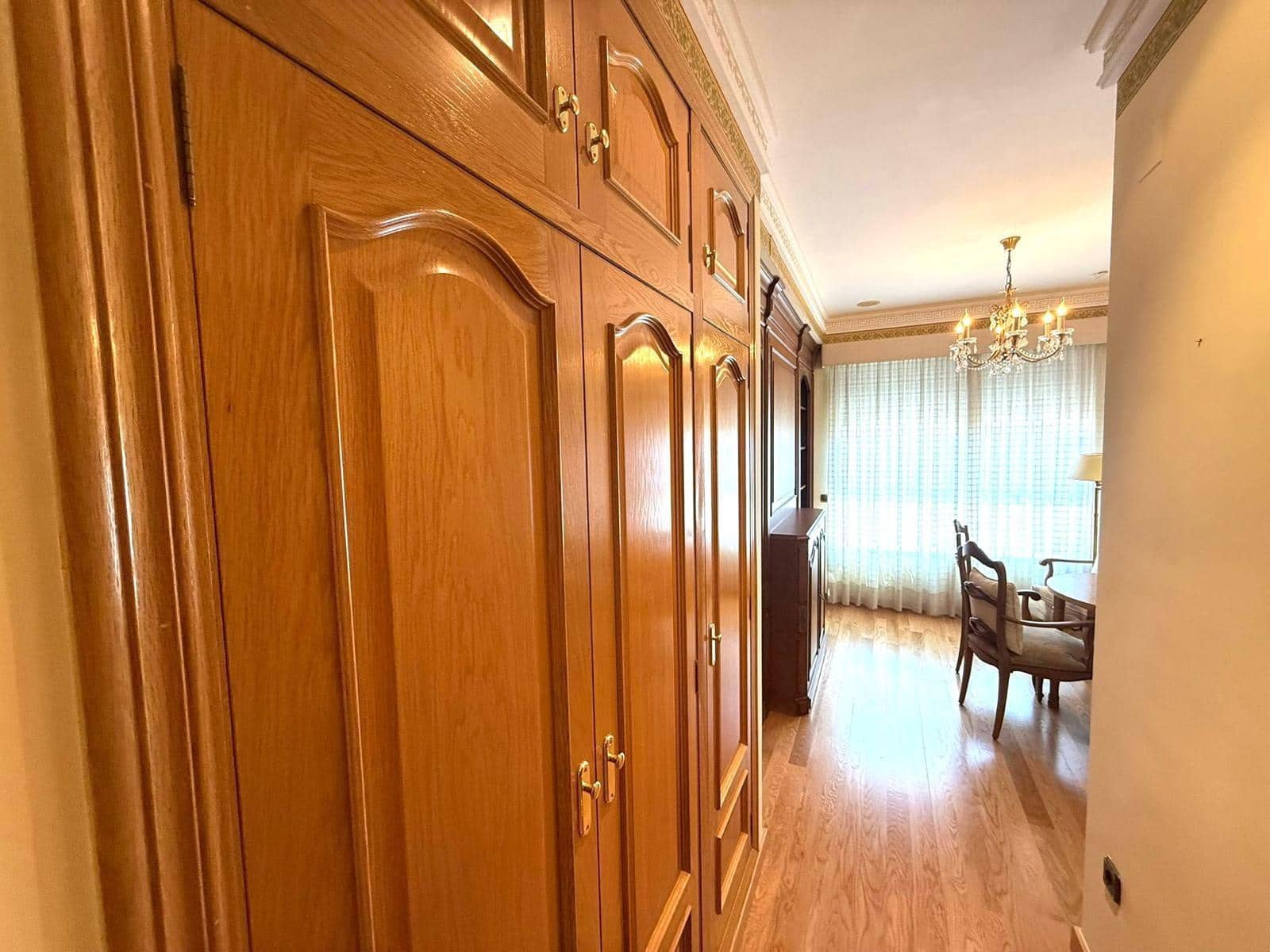 3 bedroom Flat for rent in Alzira - € 1,700 (Ref: 9191024)