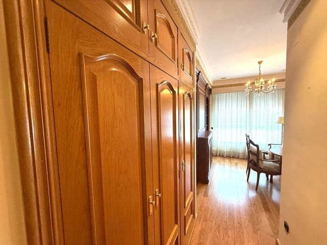 Piso de 3 habitaciones en Alzira en alquiler - 1.700 € (Ref: 9191024)