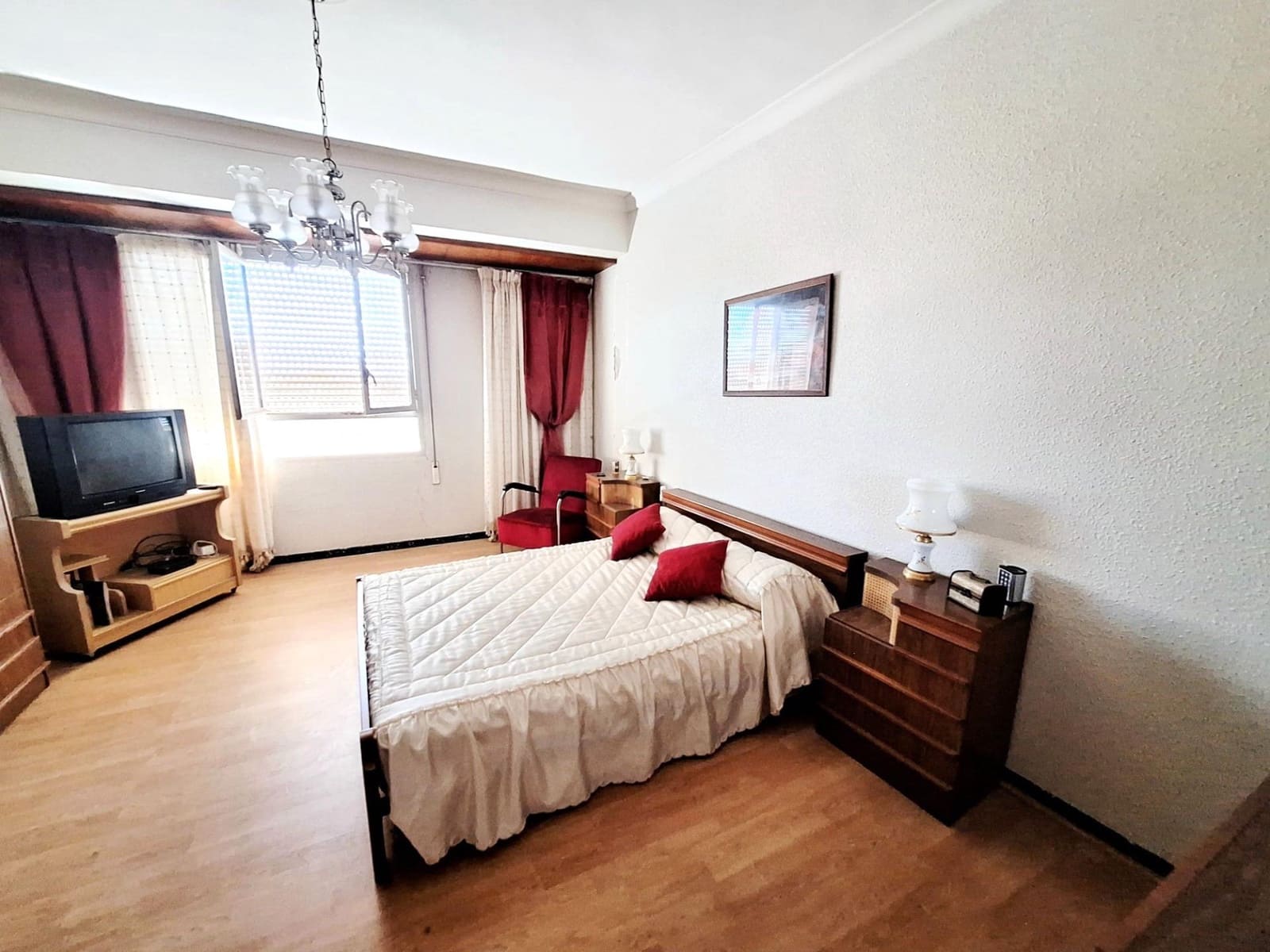 Piso de 4 habitaciones en Carcaixent en venta - 79.500 € (Ref: 9208266)