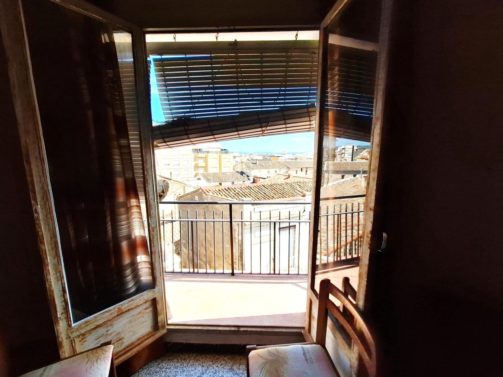 Piso de 4 habitaciones en Carcaixent en venta - 79.500 € (Ref: 9208266)