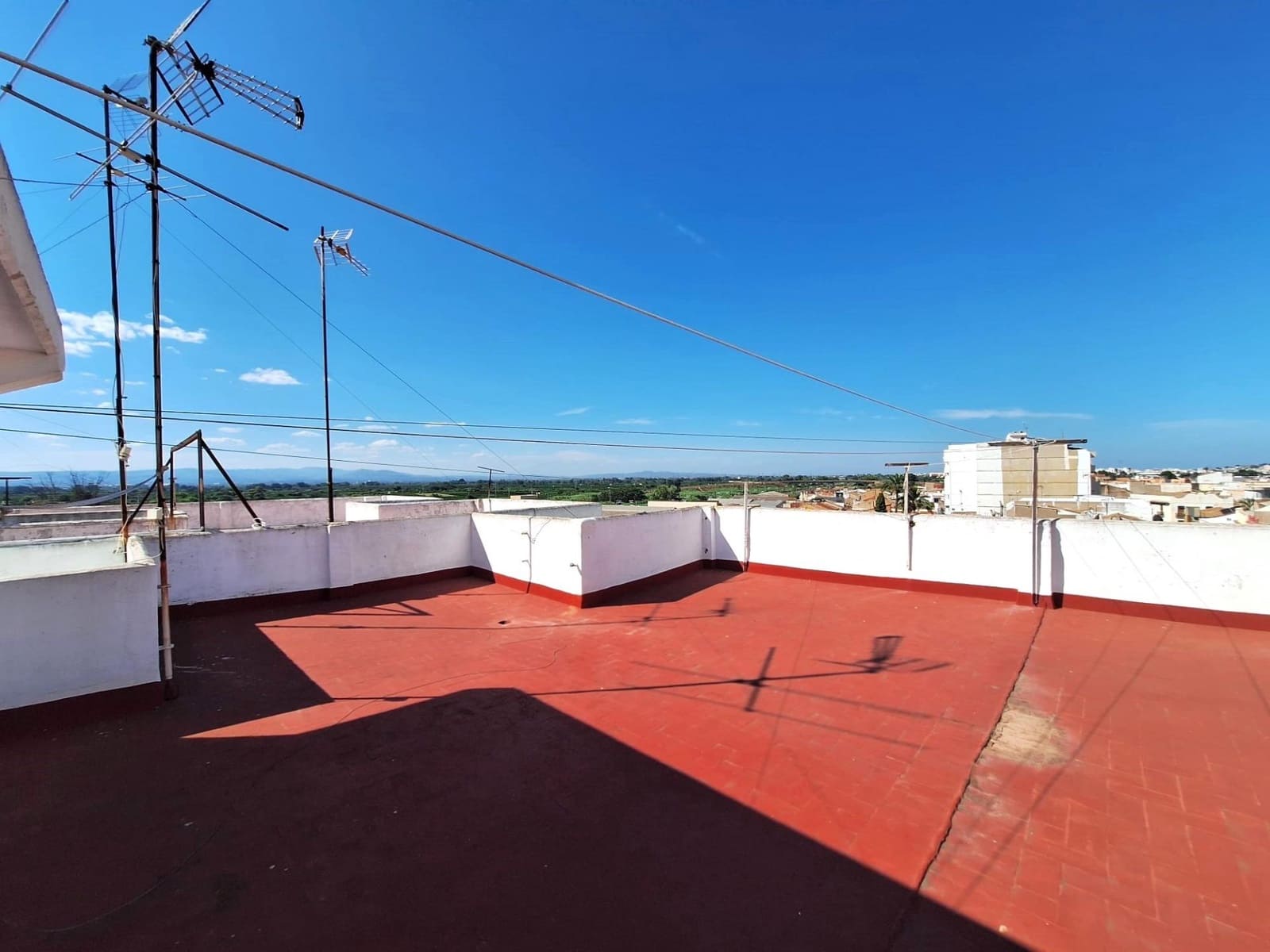 Piso de 4 habitaciones en Carcaixent en venta - 79.500 € (Ref: 9208266)