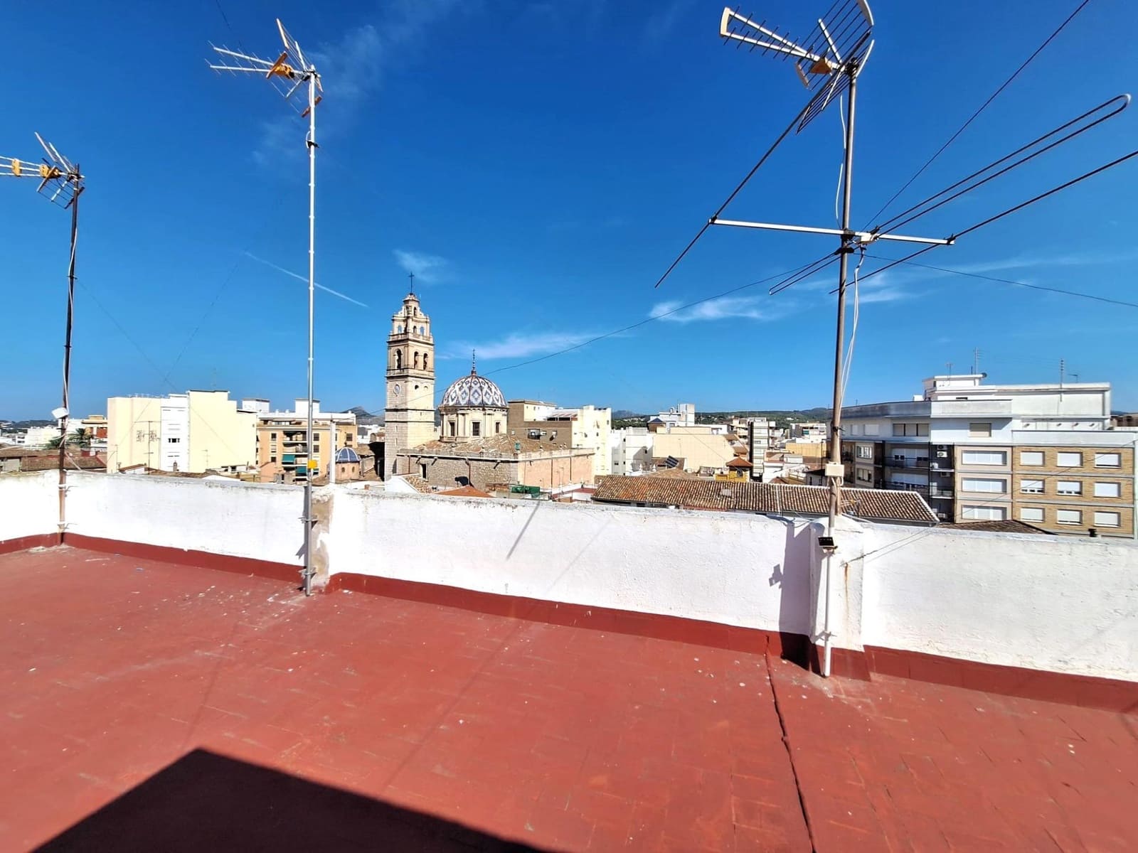 Piso de 4 habitaciones en Carcaixent en venta - 79.500 € (Ref: 9208266)