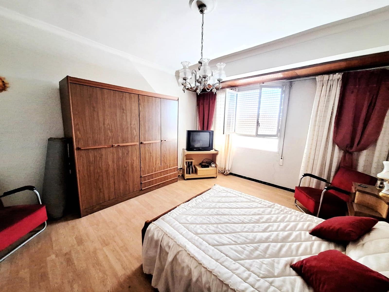 Piso de 4 habitaciones en Carcaixent en venta - 79.500 € (Ref: 9208266)