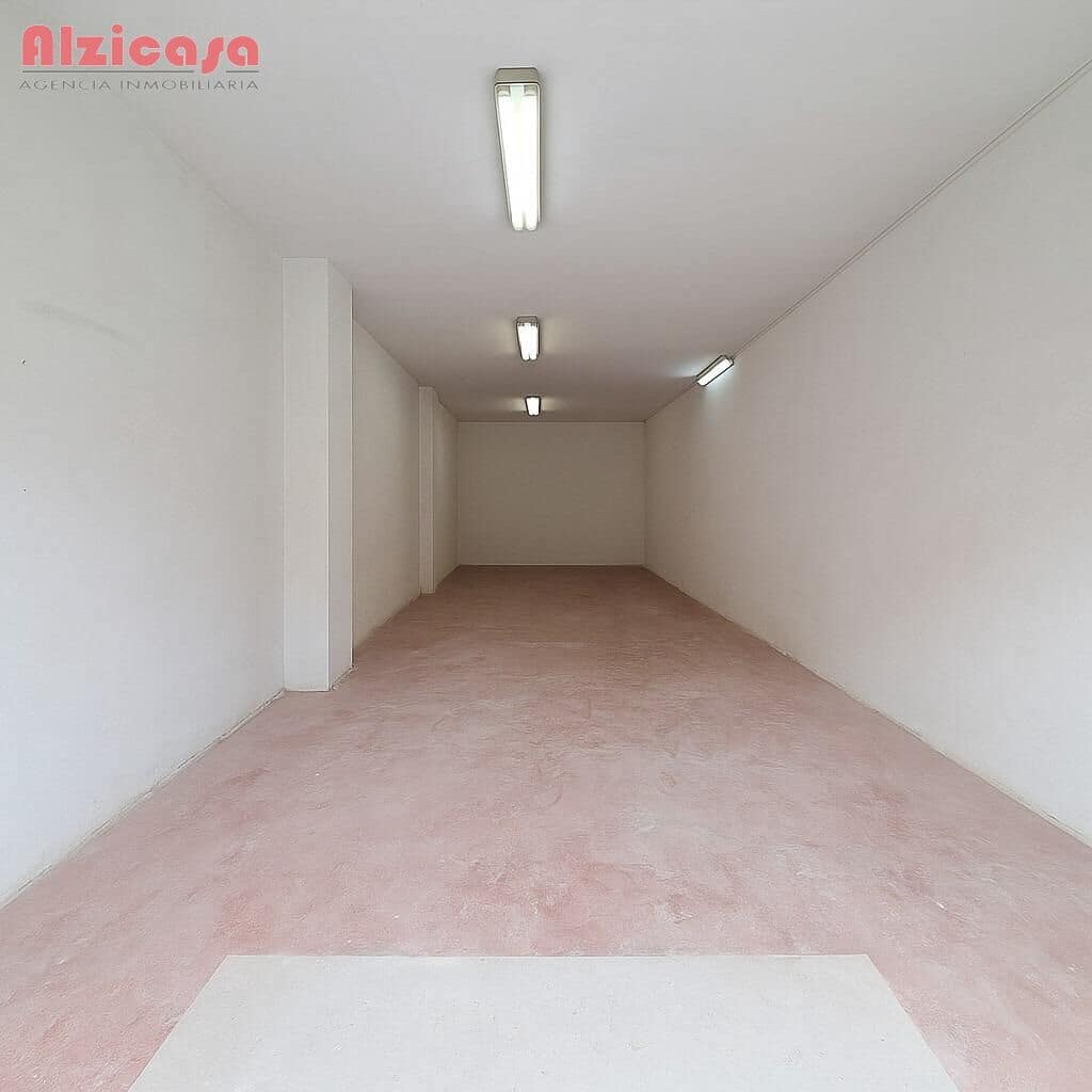 Comercial para venda em Alzira - 145 000 € (Ref: 9219895)