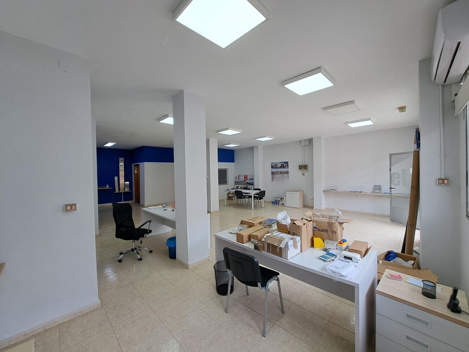 Comercial para venda em Alzira - 145 000 € (Ref: 9219895)