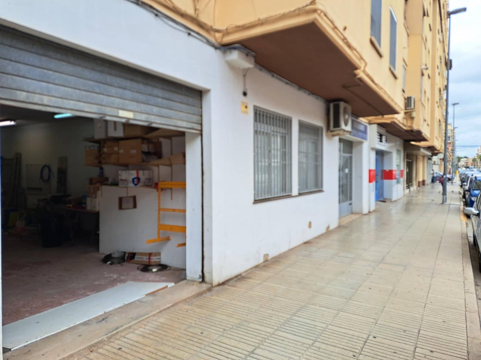 Comercial para venda em Alzira - 145 000 € (Ref: 9219895)