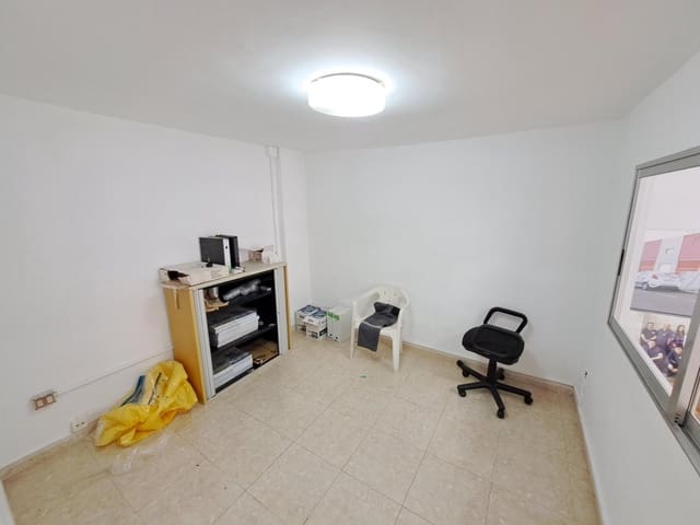 Commercial for sale in Alzira - € 145,000 (Ref: 9219895)