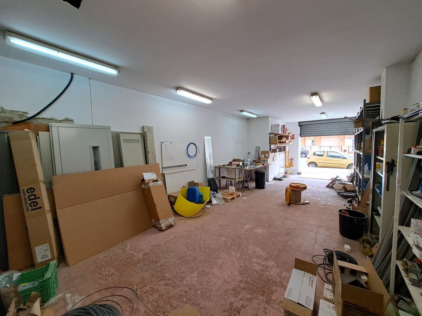 Comercial para venda em Alzira - 145 000 € (Ref: 9219895)