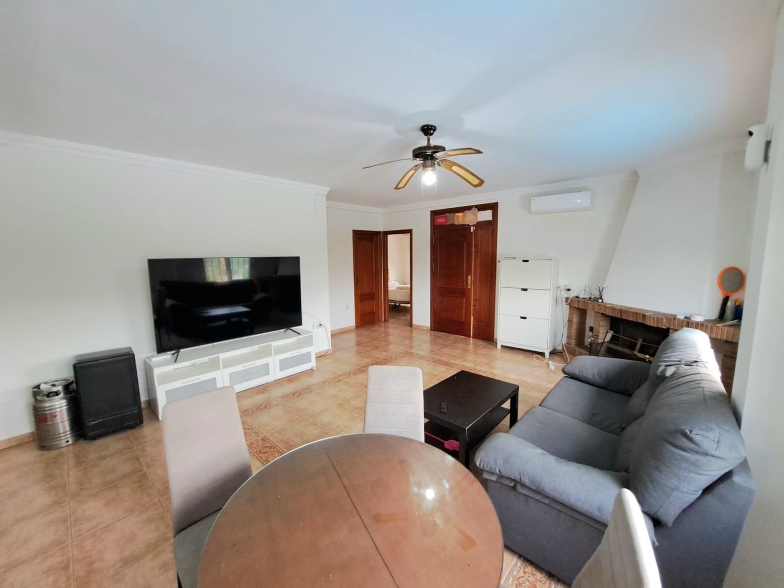 3 sypialnia Willa do wynajęcia w Corbera z basenem garażem - 1 200 € (Ref: 9219896)