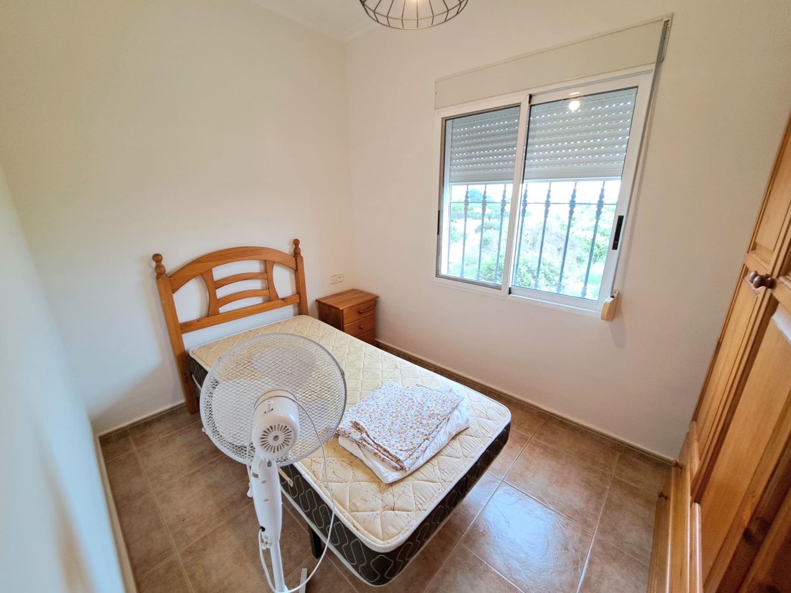 3 sypialnia Willa do wynajęcia w Corbera z basenem garażem - 1 200 € (Ref: 9219896)