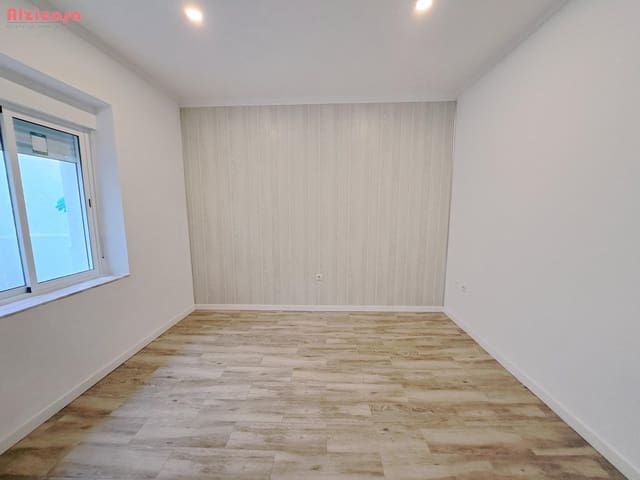 4 sypialnia Dom na sprzedaż w Carcaixent - 169 000 € (Ref: 9236854)