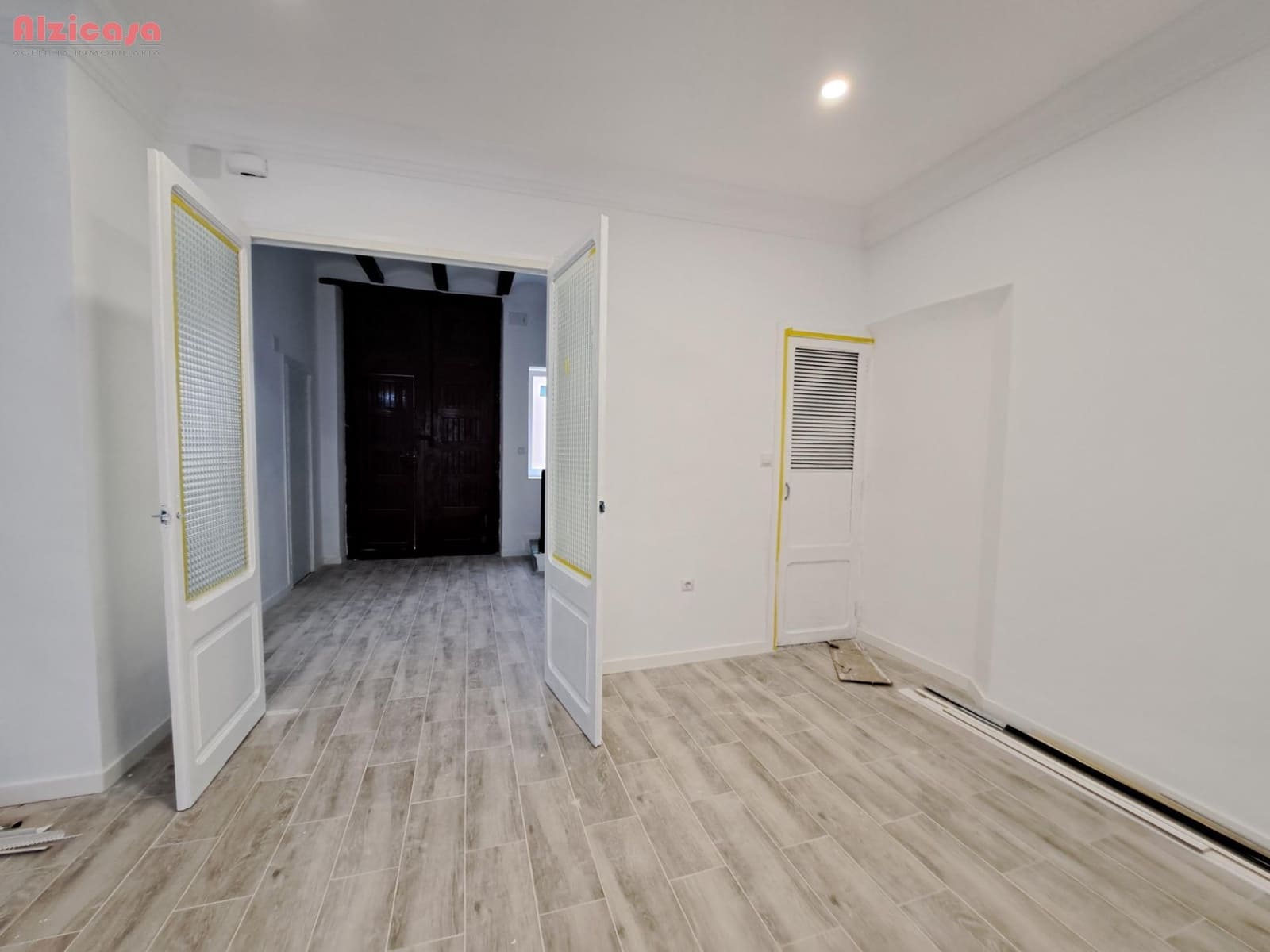 4 soveværelse Byhus til salg i Carcaixent - € 169.000 (Ref: 9236854)