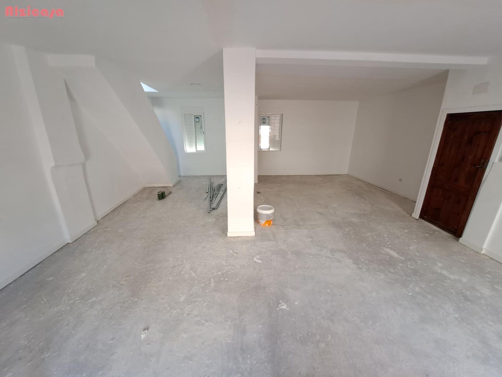 4 soveværelse Byhus til salg i Carcaixent - € 169.000 (Ref: 9236854)