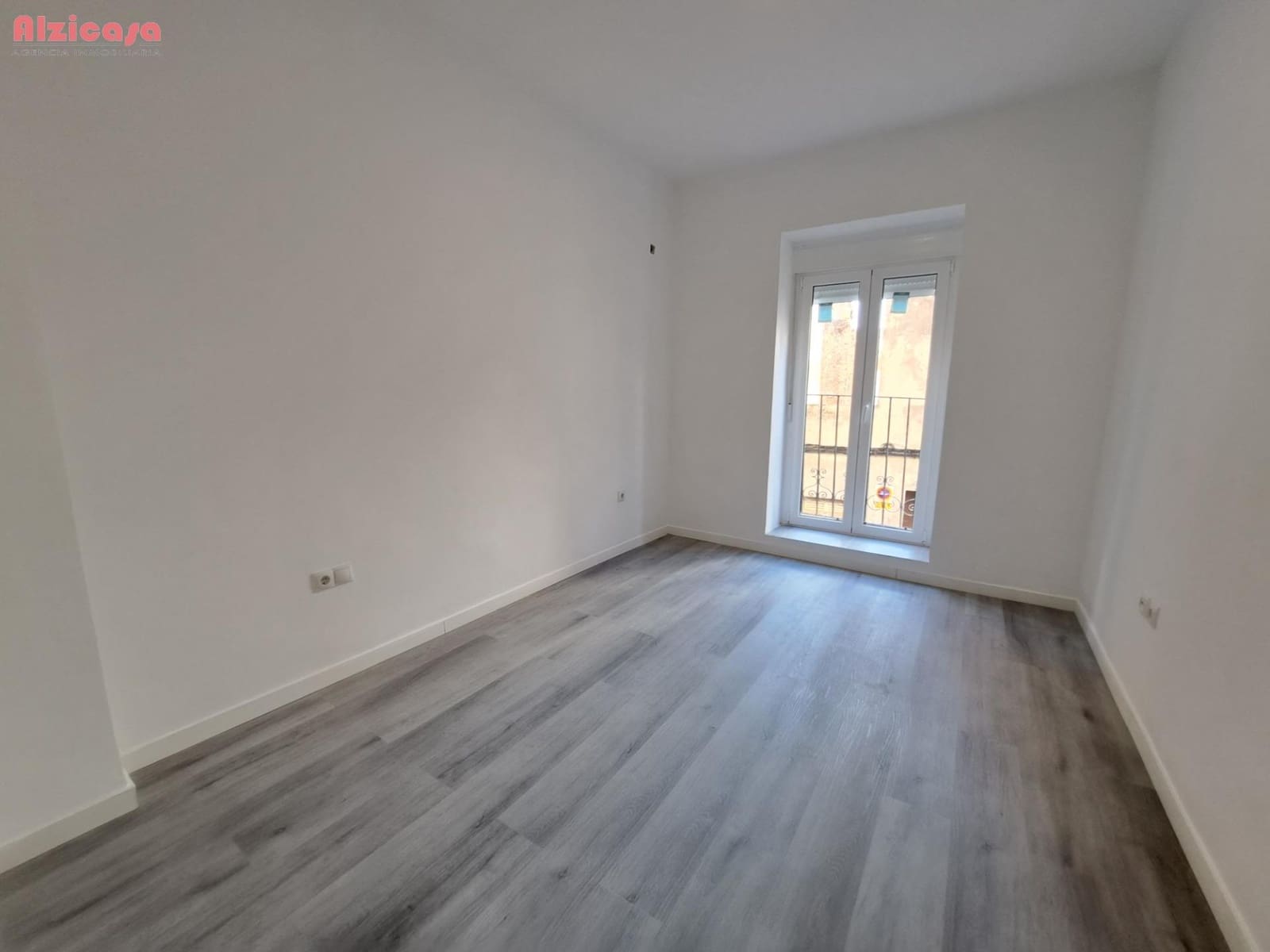 4 soveværelse Byhus til salg i Carcaixent - € 169.000 (Ref: 9236854)