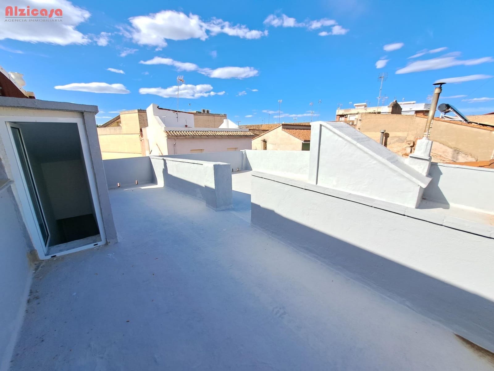 4 soveværelse Byhus til salg i Carcaixent - € 169.000 (Ref: 9236854)