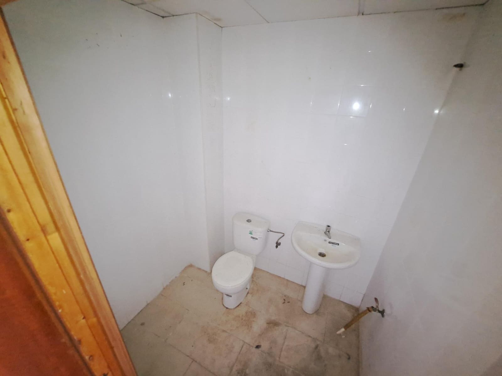 Kaupallinen myytävänä paikassa Alzira - 86 000 € (Ref: 9240341)