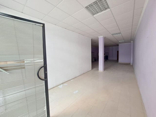 Kaupallinen myytävänä paikassa Alzira - 86 000 € (Ref: 9240341)