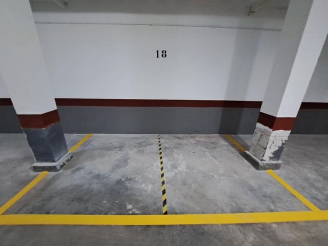 Garagem para venda em Alzira - 9 500 € (Ref: 9240343)