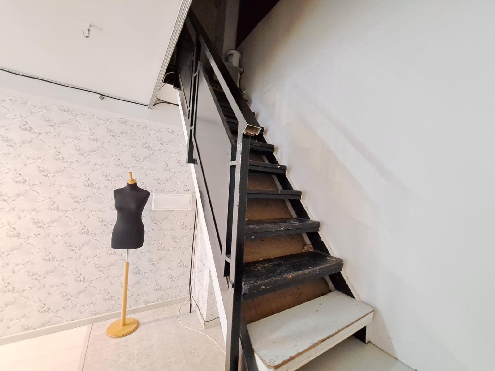 Commerciale in vendita in Alzira - 130.000 € (Rif: 9243369)