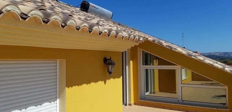 5 soveværelse Rækkehus til salg i San Juan de Enova med swimmingpool garage - € 395.000 (Ref: 9264464)