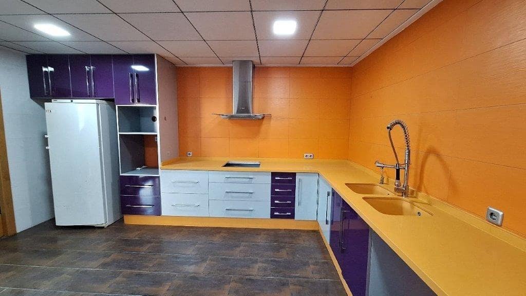 5 soveværelse Rækkehus til salg i San Juan de Enova med swimmingpool garage - € 395.000 (Ref: 9264464)