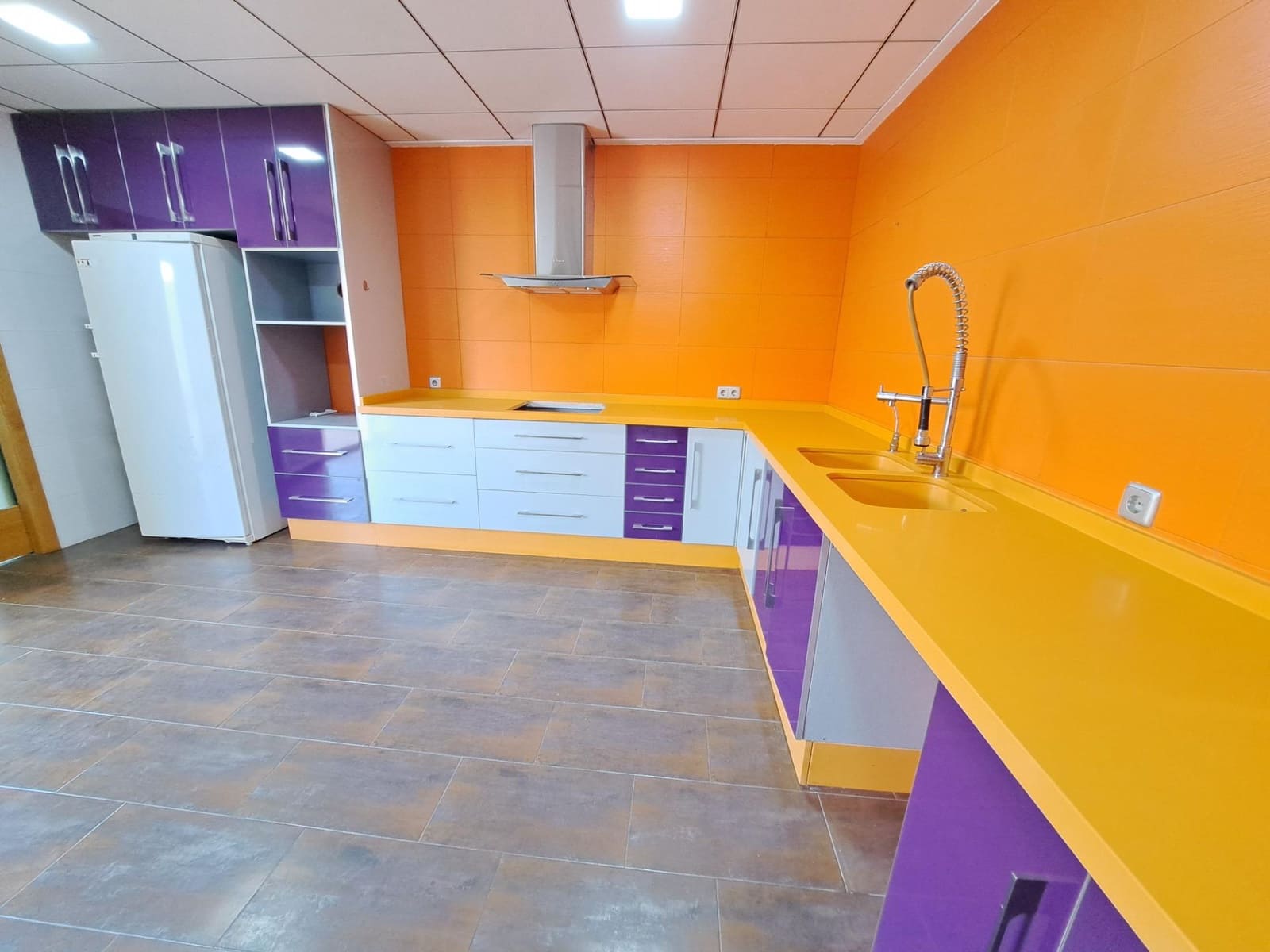 5 quarto Moradia em Banda para venda em San Juan de Enova com piscina garagem - 395 000 € (Ref: 9264464)