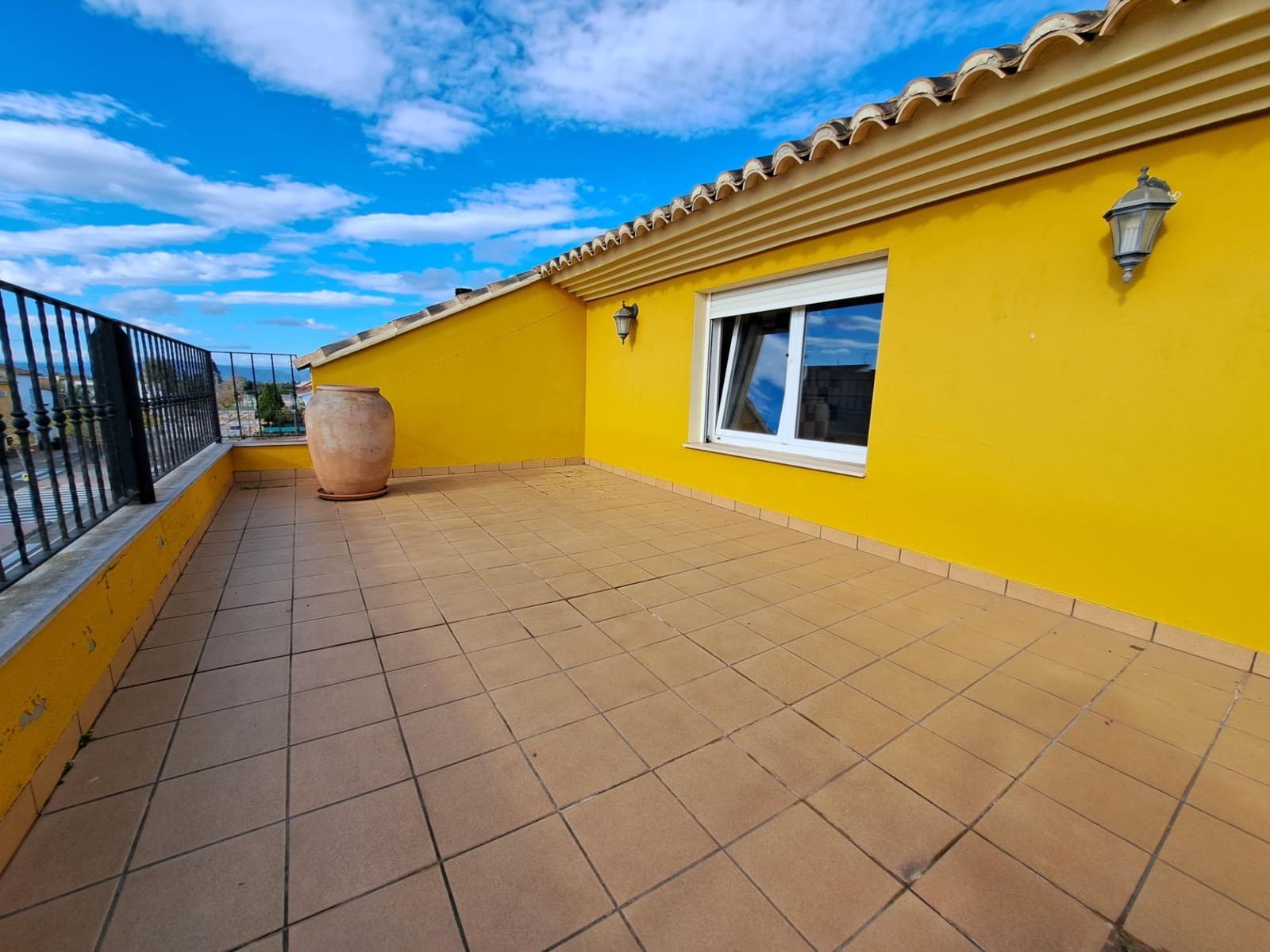 5 quarto Moradia em Banda para venda em San Juan de Enova com piscina garagem - 395 000 € (Ref: 9264464)