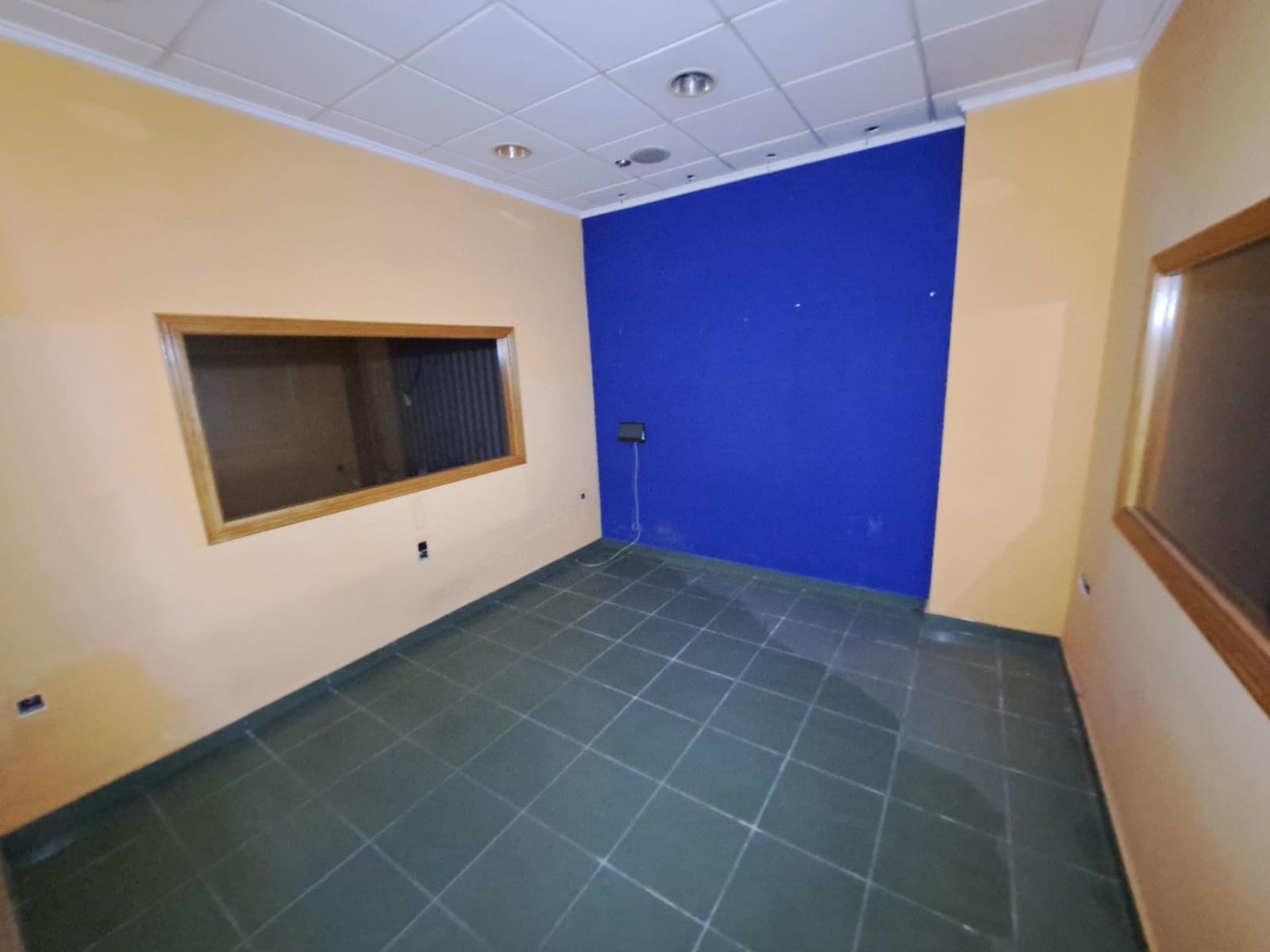 Commerciale in vendita in Alzira - 349.999 € (Rif: 9285177)