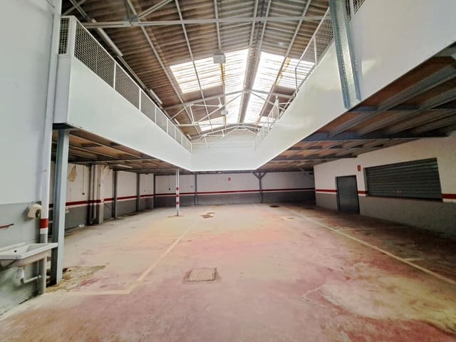Commercial for sale in Alzira - € 349,999 (Ref: 9285177)