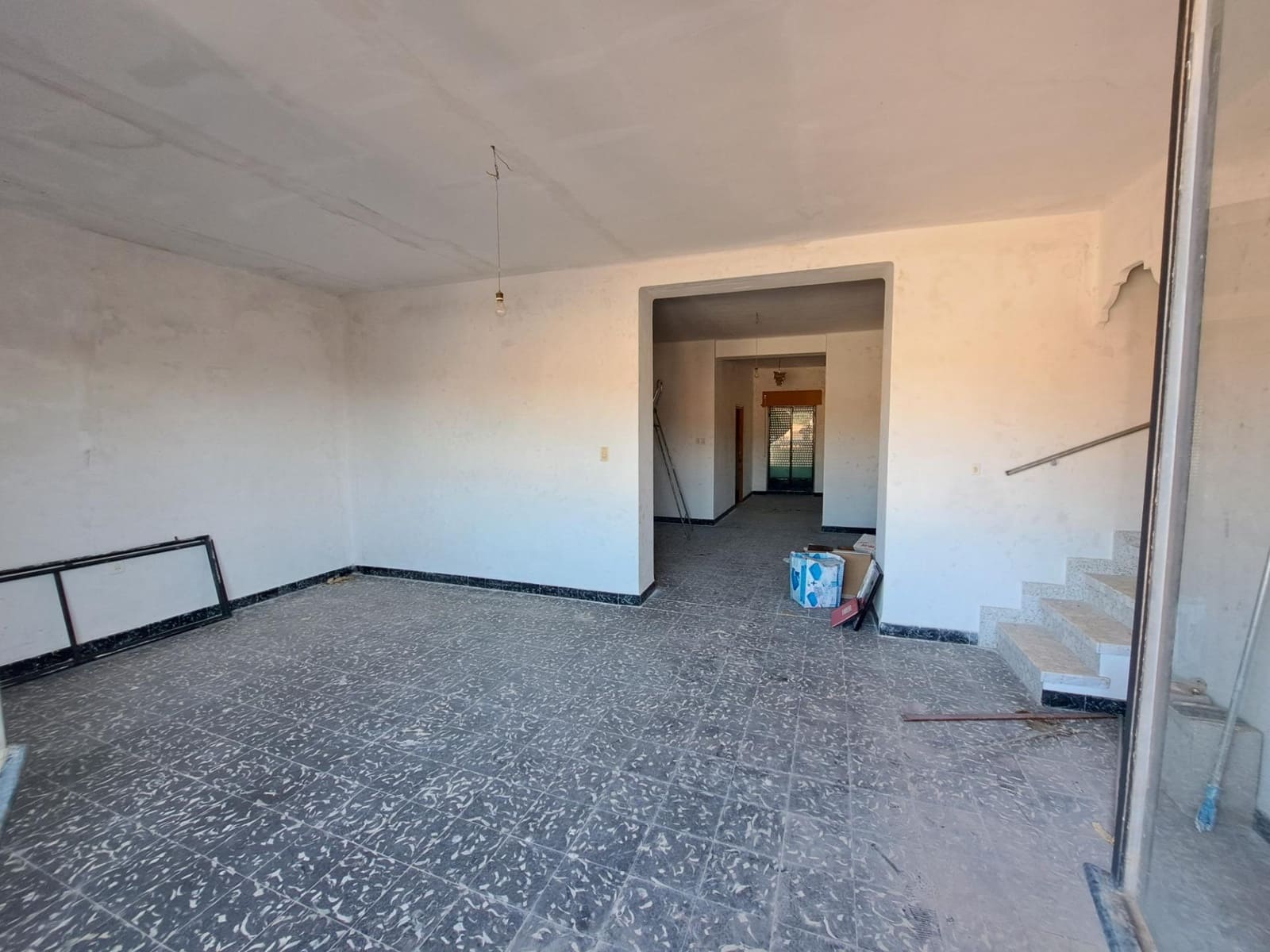 6 soveværelse Byhus til salg i Barxeta - € 170.000 (Ref: 9285179)