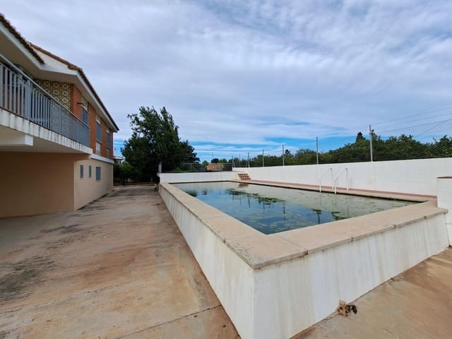 5 soverom Villa til salgs i Alzira med svømmebasseng garasje - € 295 000 (Ref: 9294345)