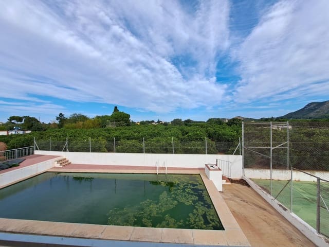 5 soverom Villa til salgs i Alzira med svømmebasseng garasje - € 295 000 (Ref: 9294345)