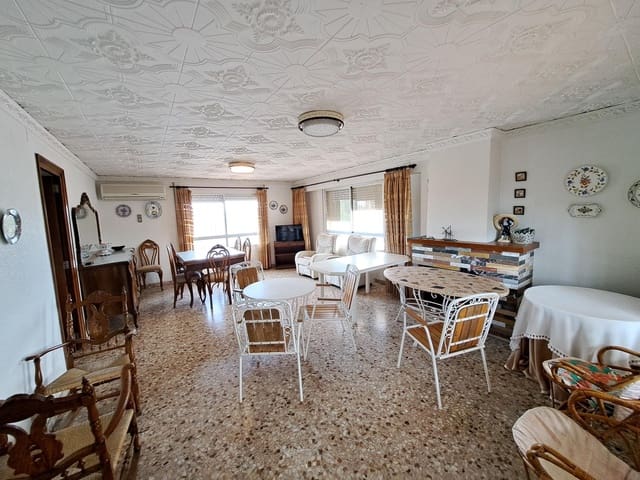 5 soverom Villa til salgs i Alzira med svømmebasseng garasje - € 295 000 (Ref: 9294345)