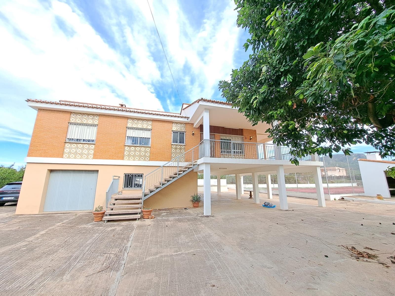 5 soverom Villa til salgs i Alzira med svømmebasseng garasje - € 295 000 (Ref: 9294345)