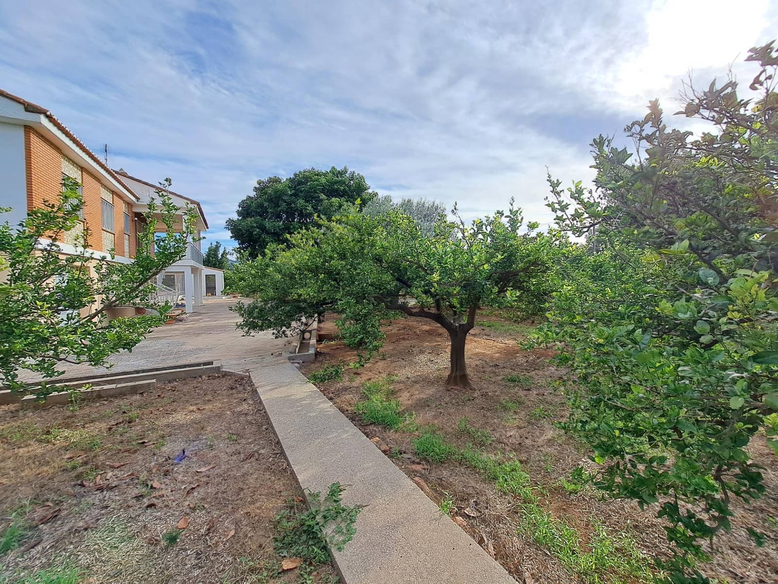 5 soverom Villa til salgs i Alzira med svømmebasseng garasje - € 295 000 (Ref: 9294345)