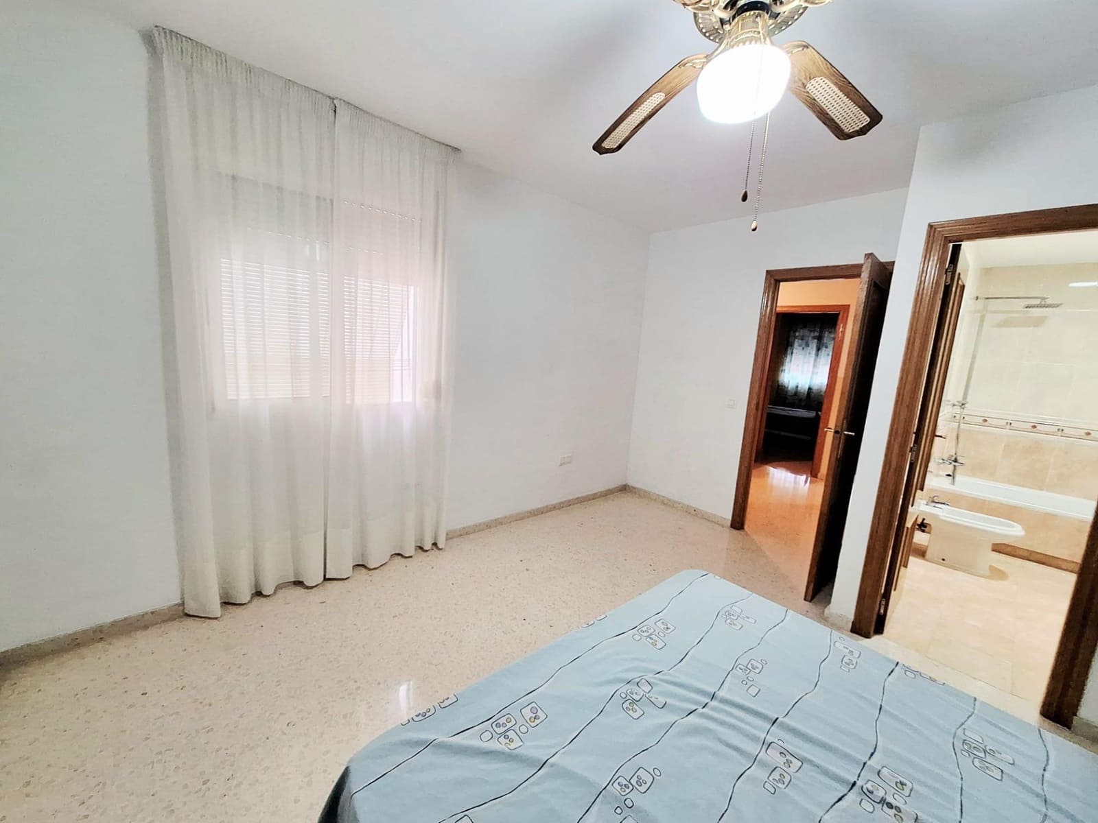 3 soveværelse Rækkehus til leje i Carcaixent - € 950 (Ref: 9297167)