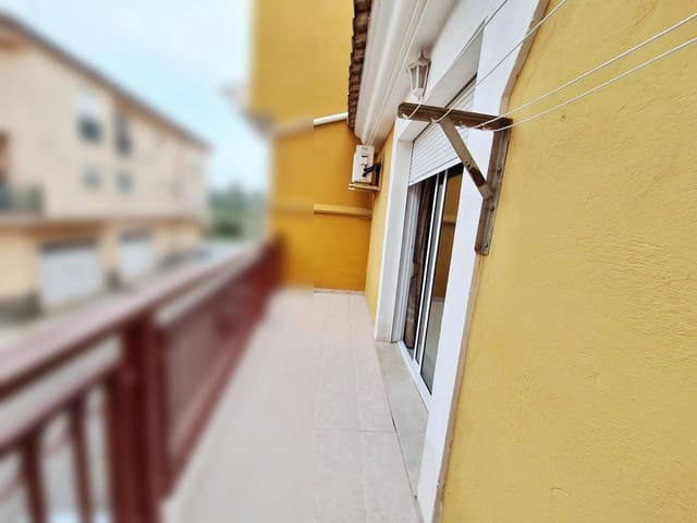 3 bedroom Terraced Villa for rent in Carcaixent - € 950 (Ref: 9297167)