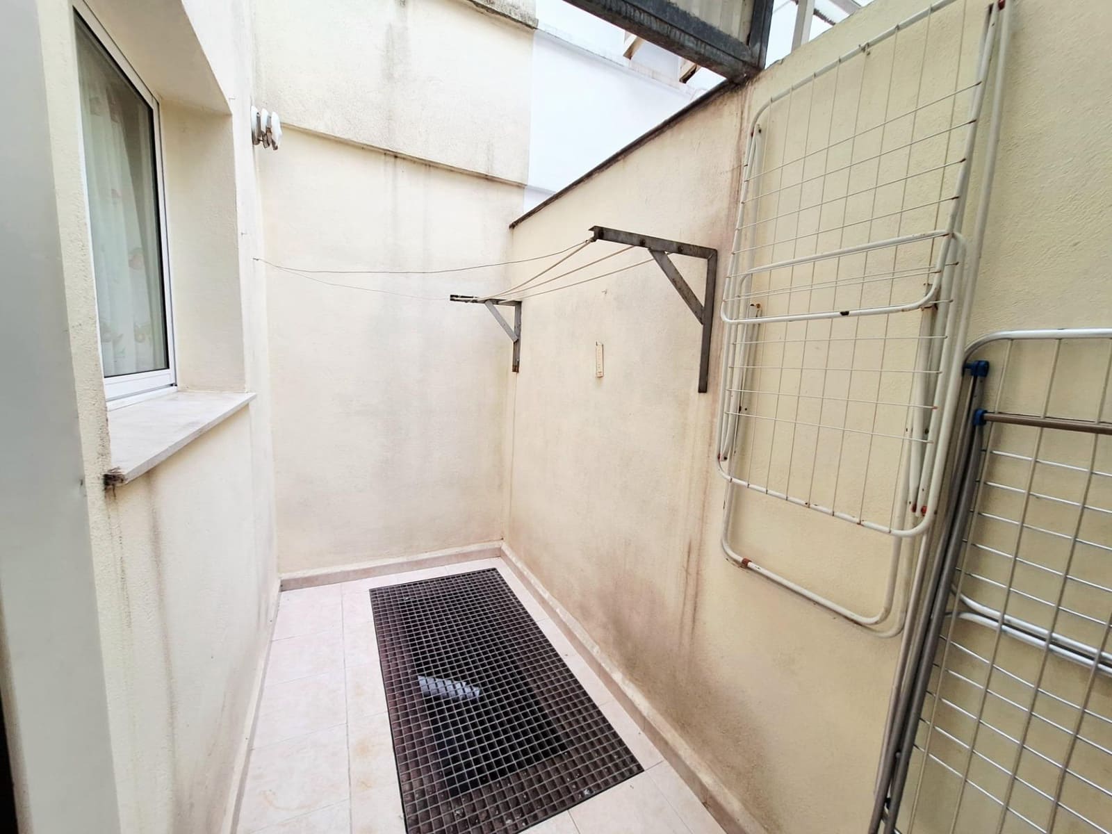 3 soveværelse Rækkehus til leje i Carcaixent - € 950 (Ref: 9297167)