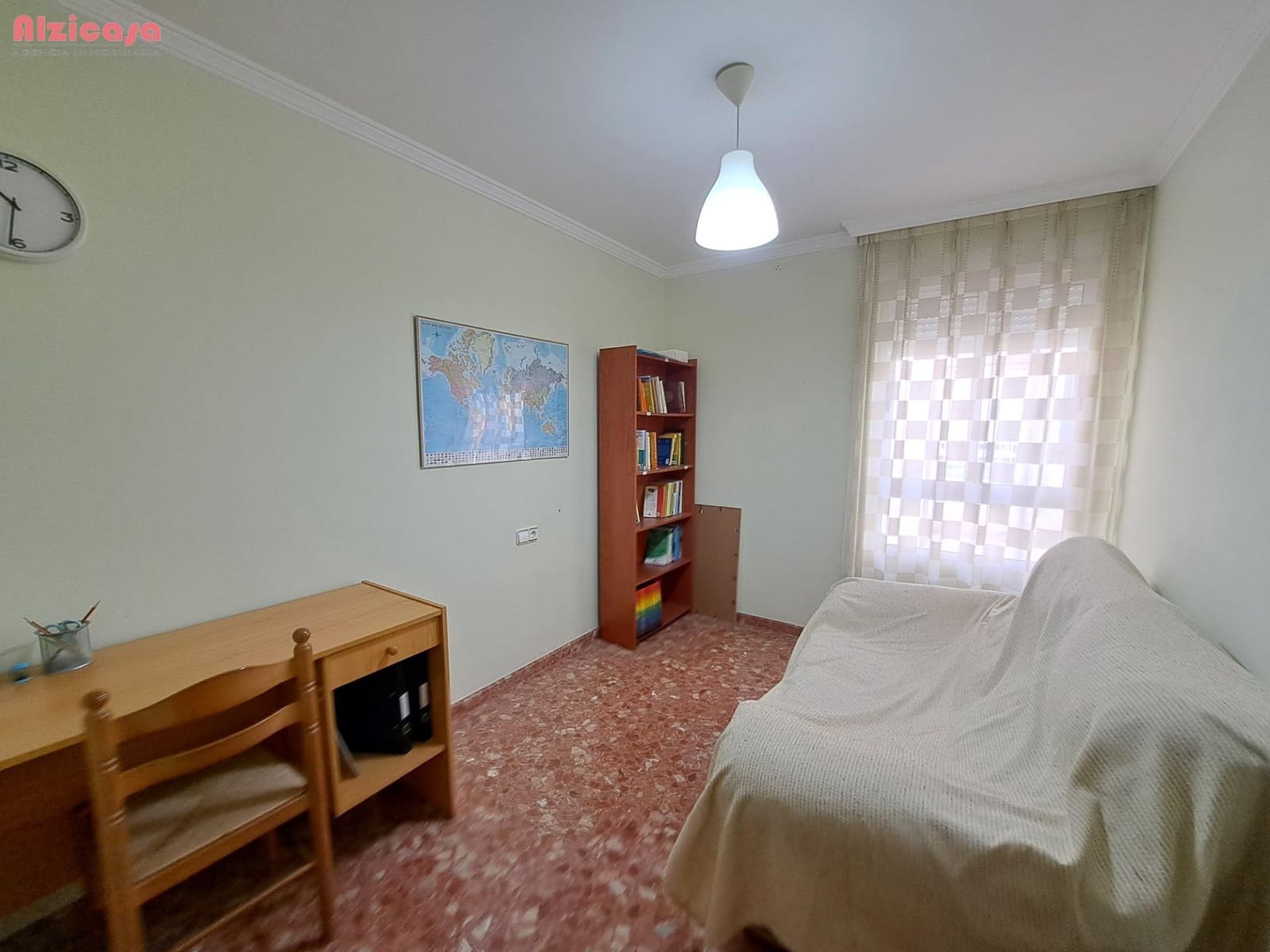 Ático de 3 habitaciones en Alzira en venta - 215.000 € (Ref: 9297169)