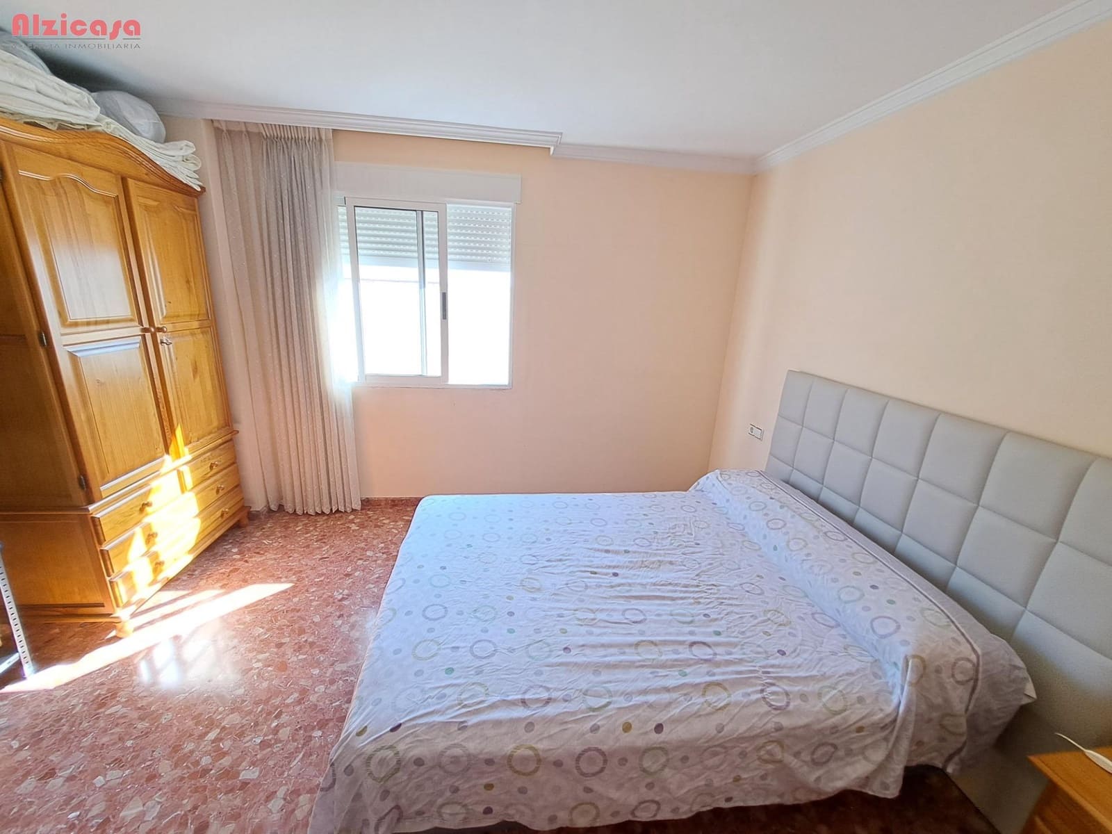 Ático de 3 habitaciones en Alzira en venta - 215.000 € (Ref: 9297169)