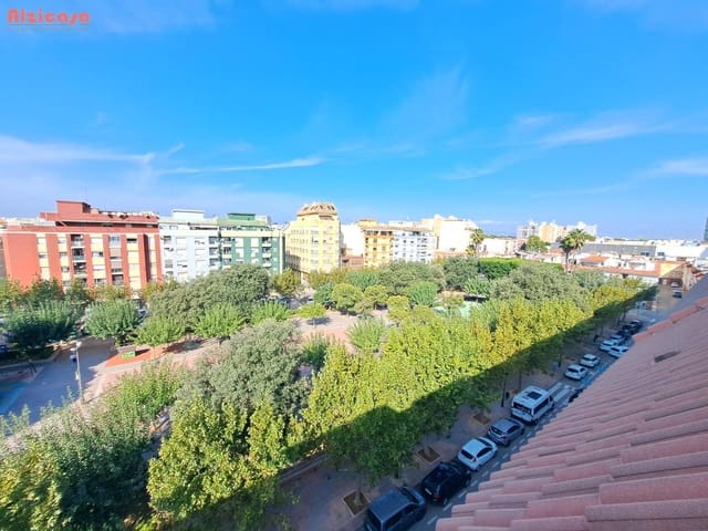 Ático de 3 habitaciones en Alzira en venta - 215.000 € (Ref: 9297169)