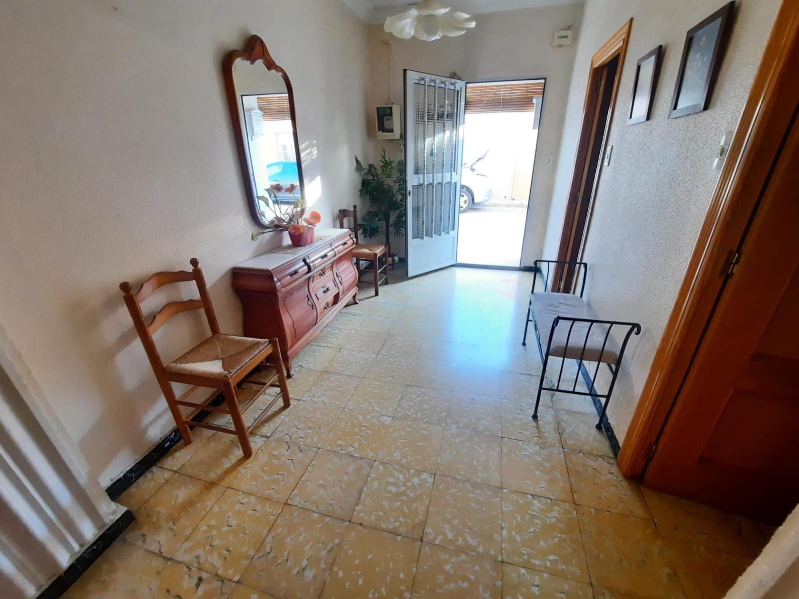 3 bedroom Townhouse for sale in Barraca d'Aigues Vives - € 100,000 (Ref: 9297171)