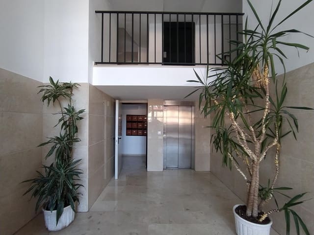 3 soveværelse Lejlighed til salg i Alzira med garage - € 190.000 (Ref: 9321868)