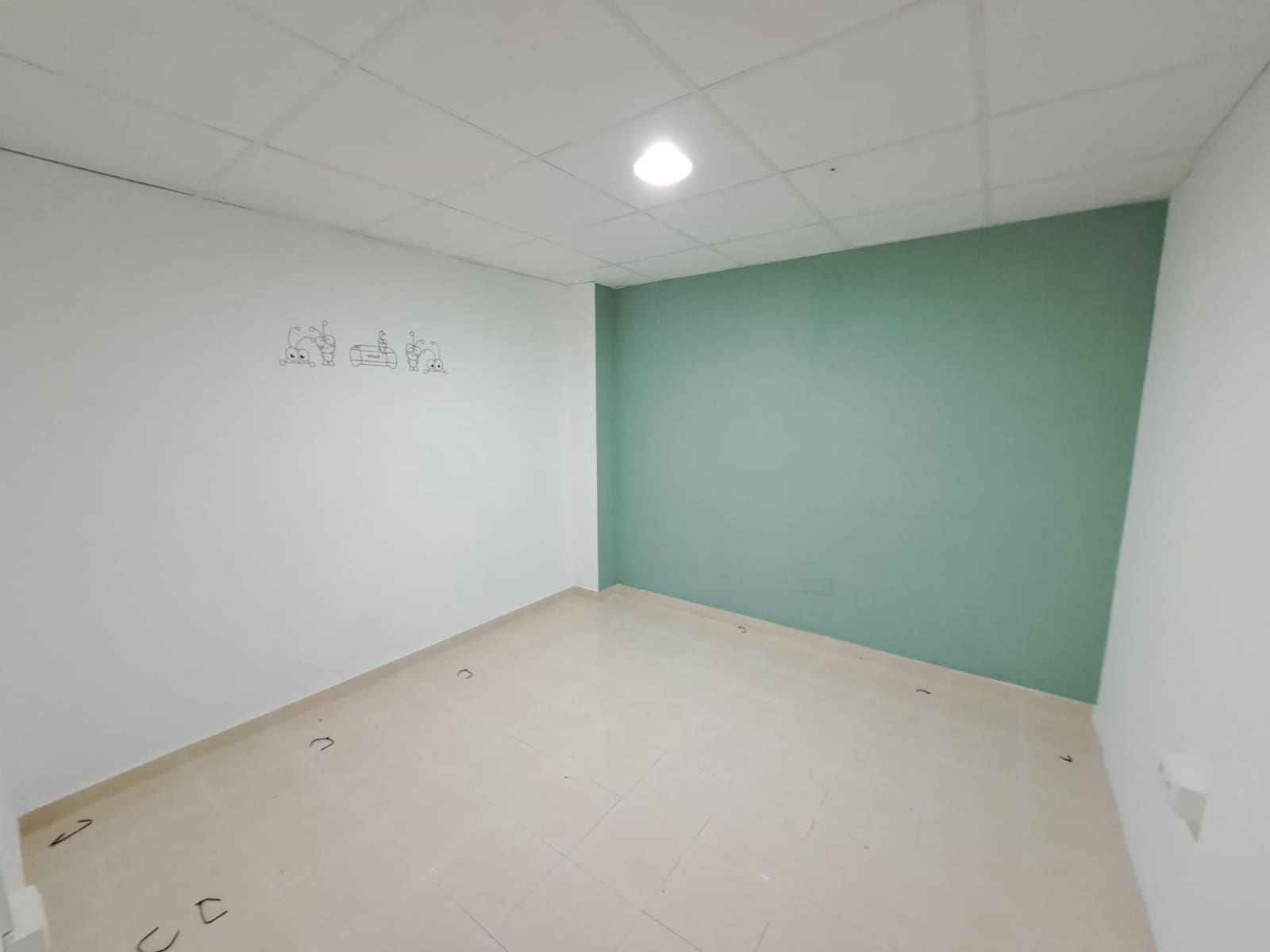 Kaupallinen myytävänä paikassa Carcaixent - 165 000 € (Ref: 9330605)