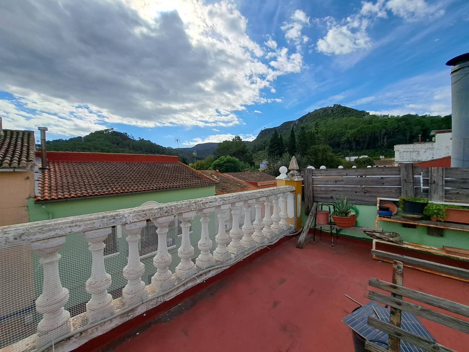 6 bedroom Townhouse for sale in Alzira - € 186,000 (Ref: 9334910)